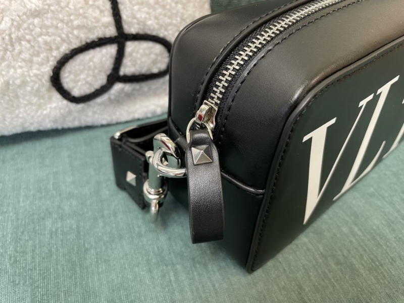 Va1e*ntin0 satchel bag